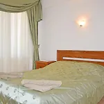 Ahad פאטהיה